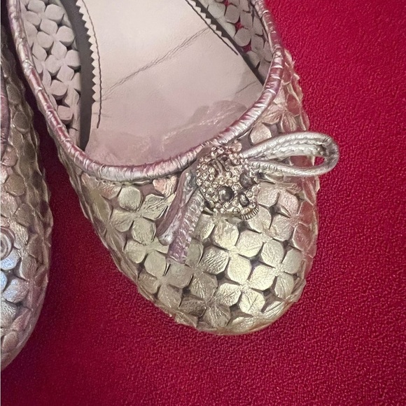 Richmond Metallic Silver Flats with Bow Detail and Textured Surface - Picture 3 of 10